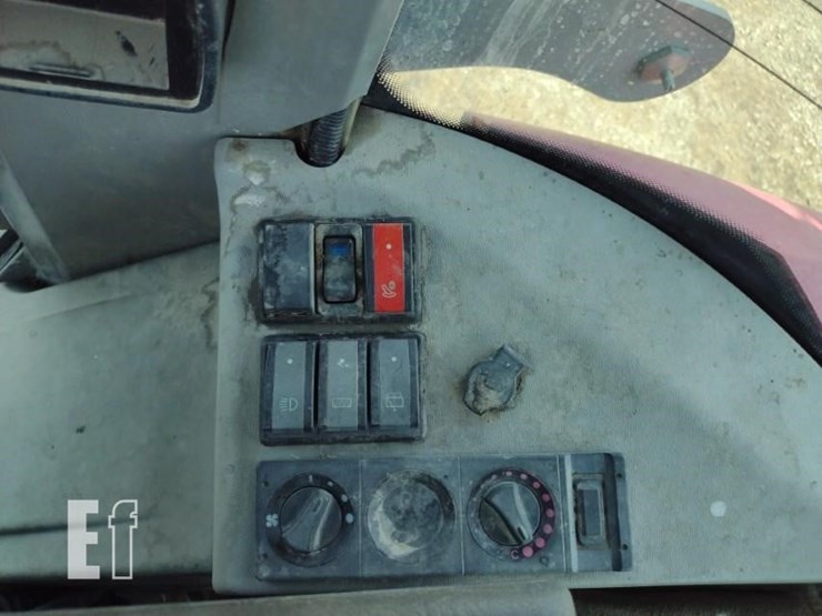 2012-takeuchi-tw65-image-10
