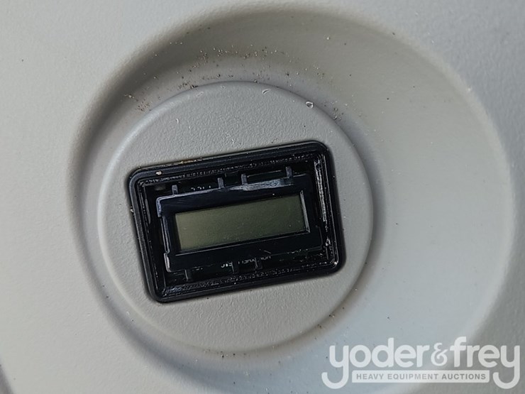 2015-kobelco-sk210-lc-9-image-46