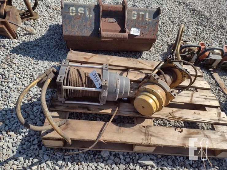 (2)-winches-image-2