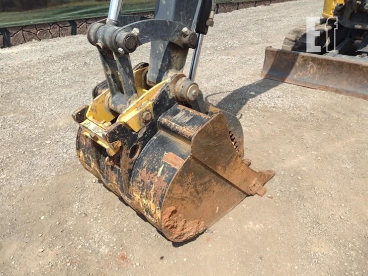 2022-deere-50g-image-18