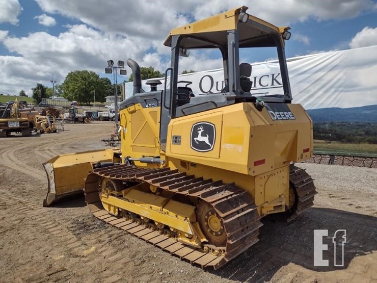 2022-deere-450k-image-45