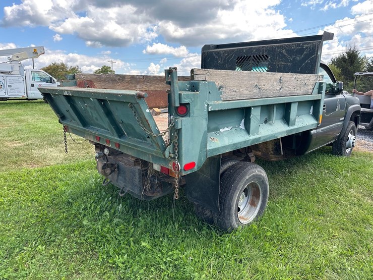 2002-chevy-3500-dump-image-6