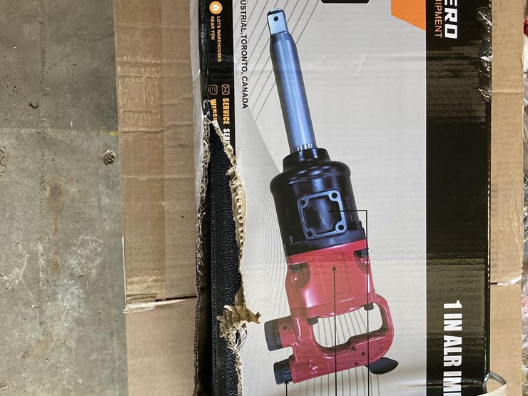 land-hero-ih-iw21-impact-wrench-image-1