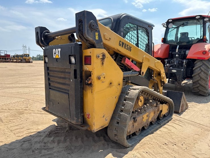 2016-caterpillar-249d-image-6