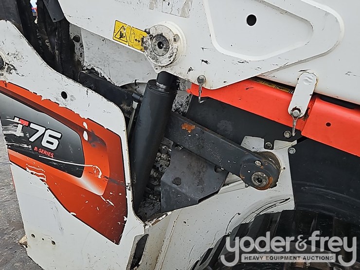 2021-bobcat-t76-image-11
