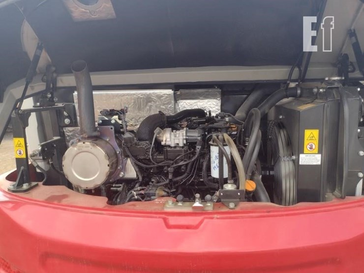 2022-takeuchi-tb290-image-44