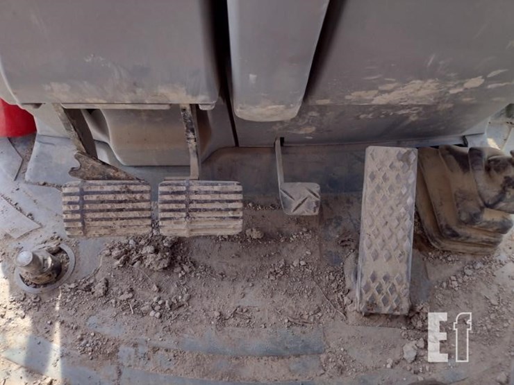 2011-caterpillar-420e-it-image-10