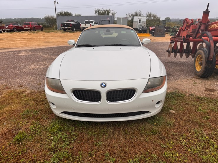 #5479-•-2003-bmw-z4-(arcadia,-wi)-(title-in-delay)-image-2