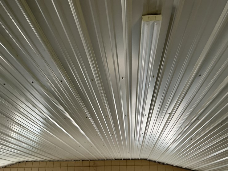 #200-•-lunchroom-building-image-23