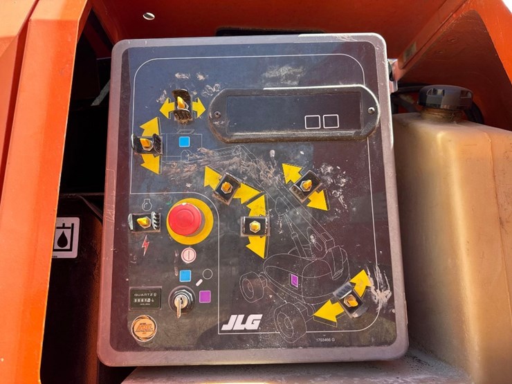 2005-jlg-660sj-image-16