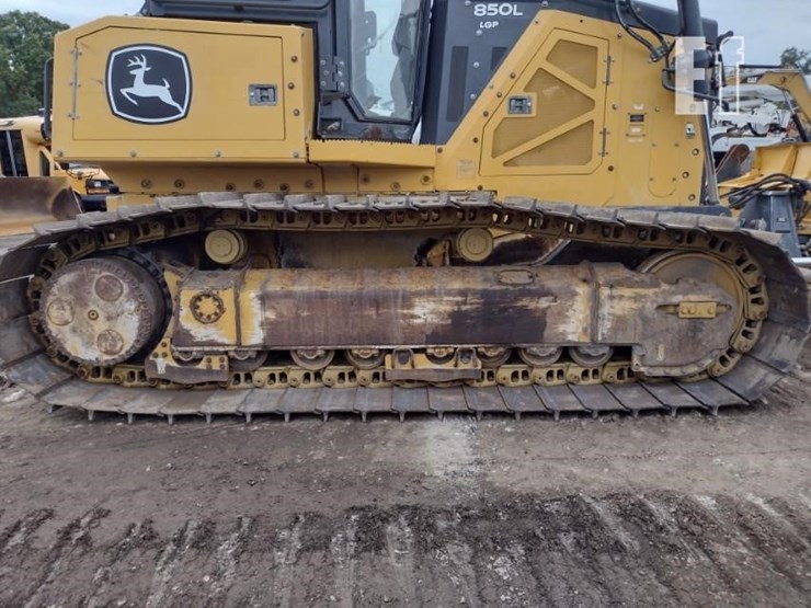 2020-deere-850l-lgp-image-31