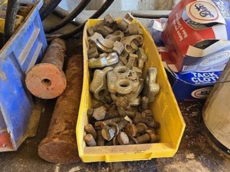 tool-house-with-contents-image-7
