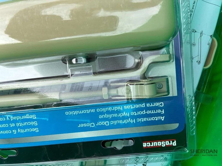 numerous-new-hardware-items-totes-not-included-image-3