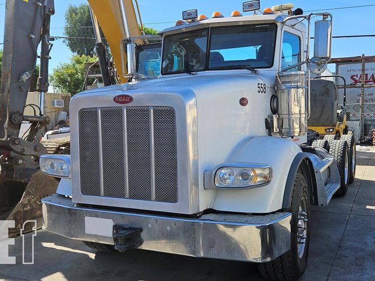 2014-peterbilt-367-image-1