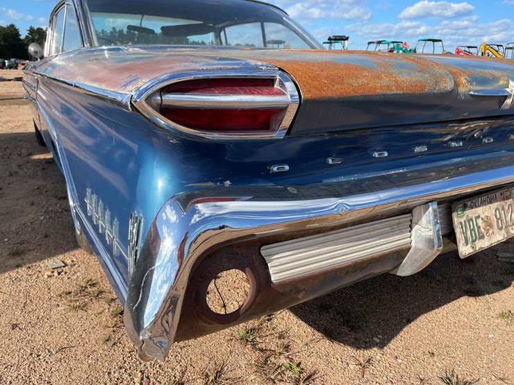 #8217-•-oldsmobile-88-super-coupe-(has-title-in-delay)-(mosinee,-wi)-image-14