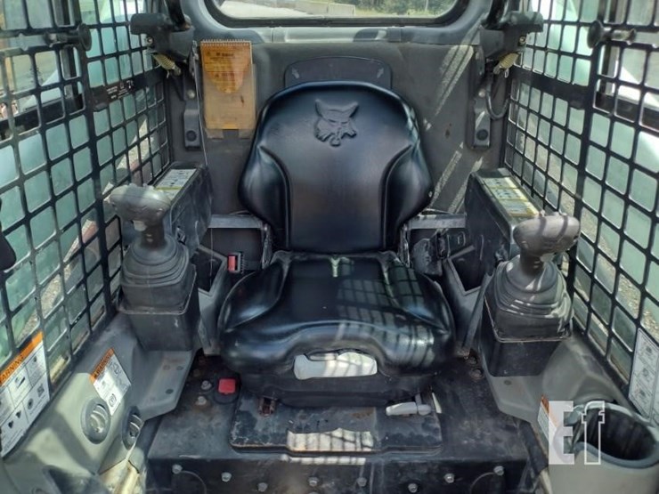 2017-bobcat-s570-image-12
