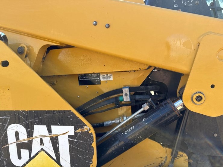 2014-caterpillar-299d-image-20