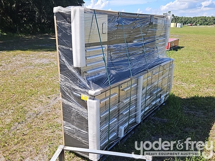 unused-2025-9.5'-work-bench-c/w-30-drawers,-drawers-c/w-lock,-anti--slip-inners,-3-rail-sliding,-stainless-steel-top-image-4