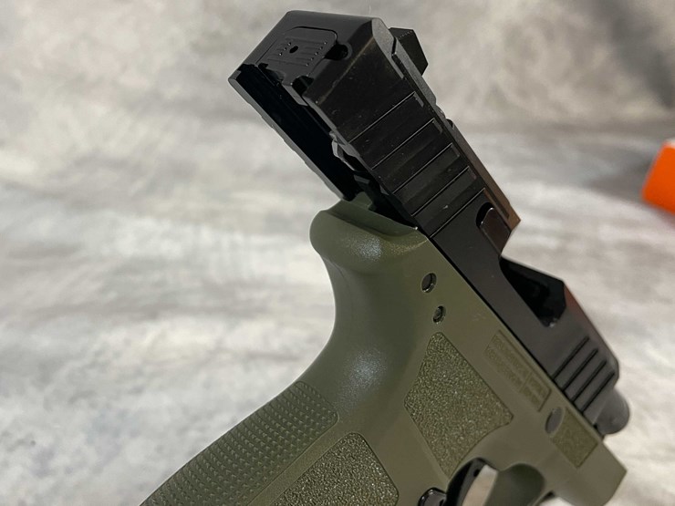 #4789-•-beretta-apx-a1-carry-9mm-luger-pistol,-sn:-axc150909-image-14