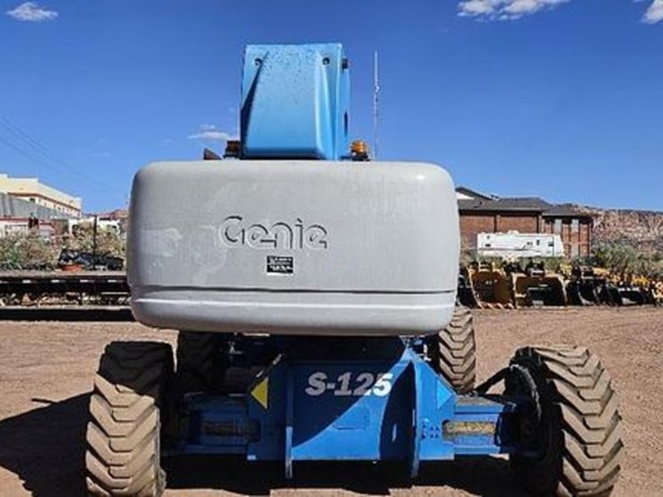 2001-genie-s125-image-4