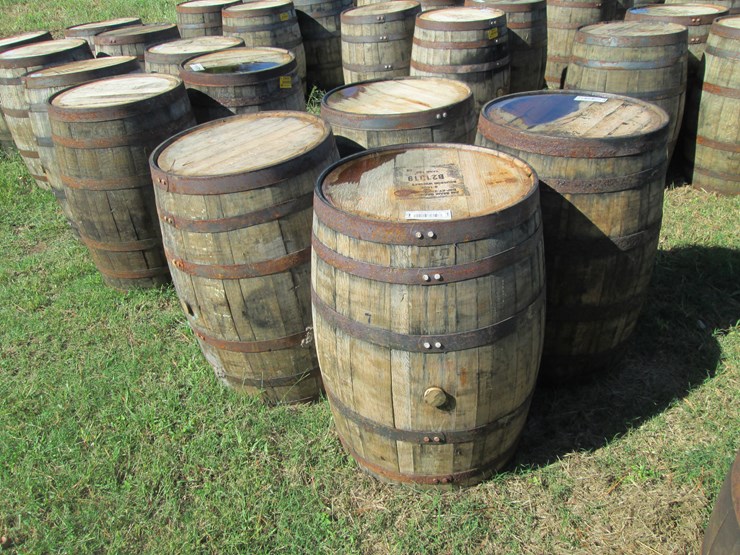 #29408-•-lot-of-(4)-whiskey-barrels-image-2