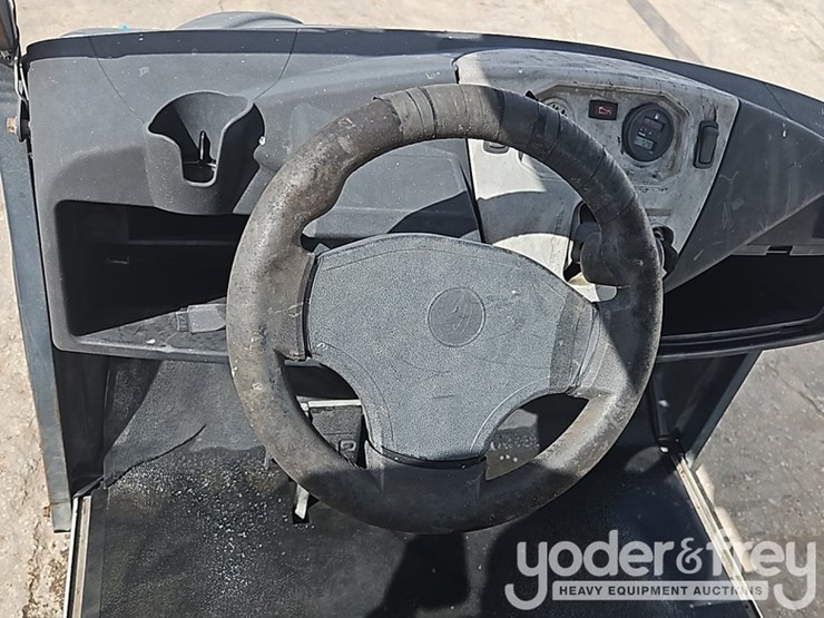 2017-club-car-transporter-4-image-23
