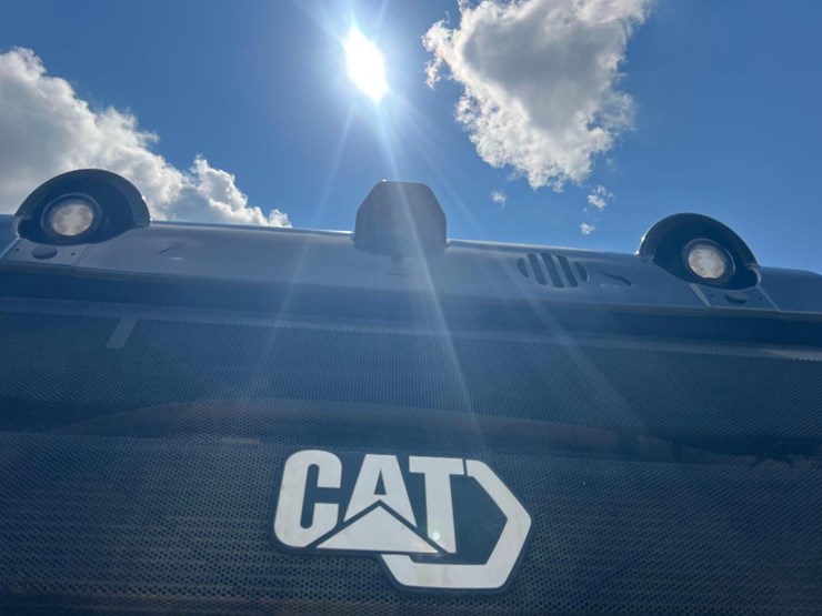 2022-caterpillar-980-image-18