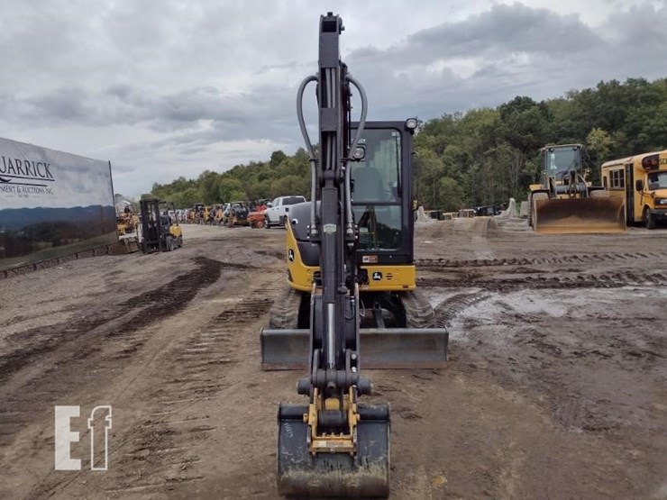 2023-deere-35g-image-2