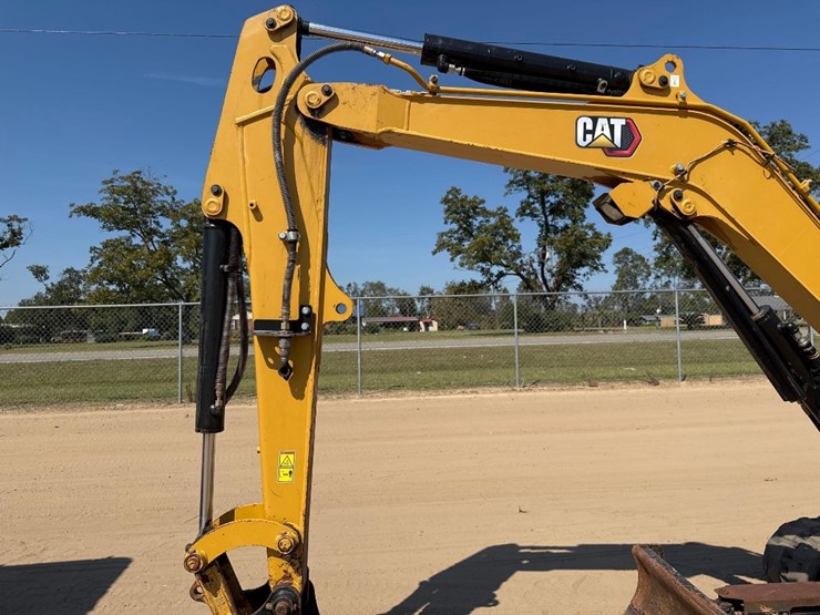 2022-caterpillar-303.5-image-22