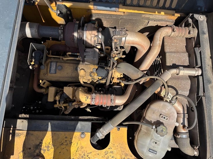 2012-deere-160g-lc-image-19