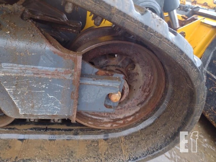 deere-333g-image-32
