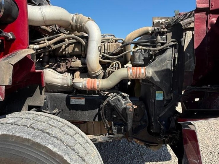 2020-western-star-4900sb-image-22