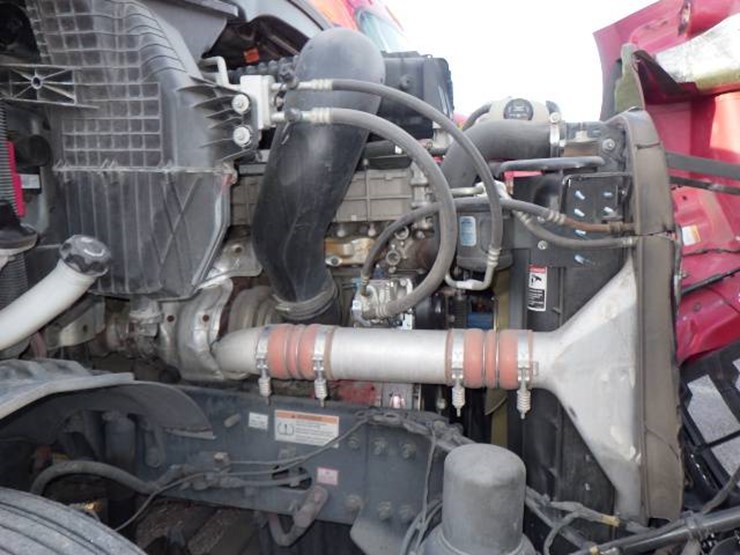 2019-freightliner-cascadia-116-image-16