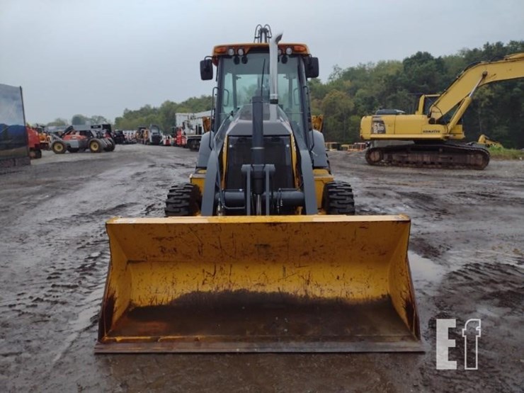 2020-deere-410l-image-2
