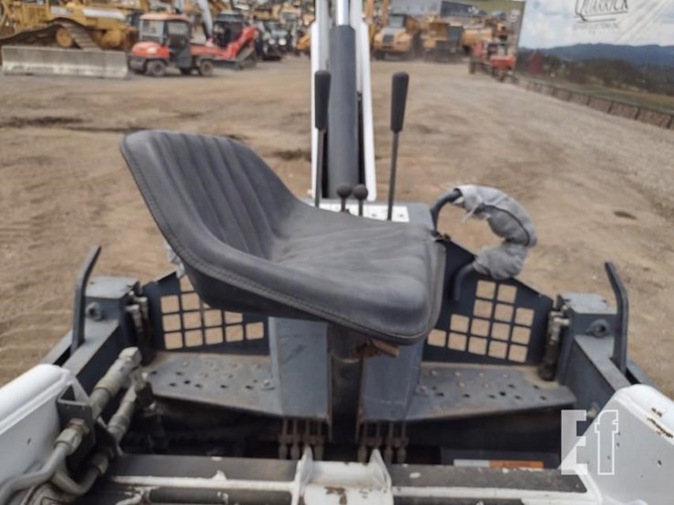 2002-bobcat-863-image-11