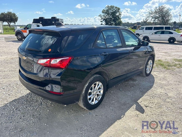 2021-chevrolet-equinox-ls-image-3