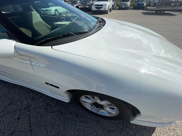 #6877-•-2000-chevy-camaro-z28-(has-wi-title)-(neenah,-wi)-image-41