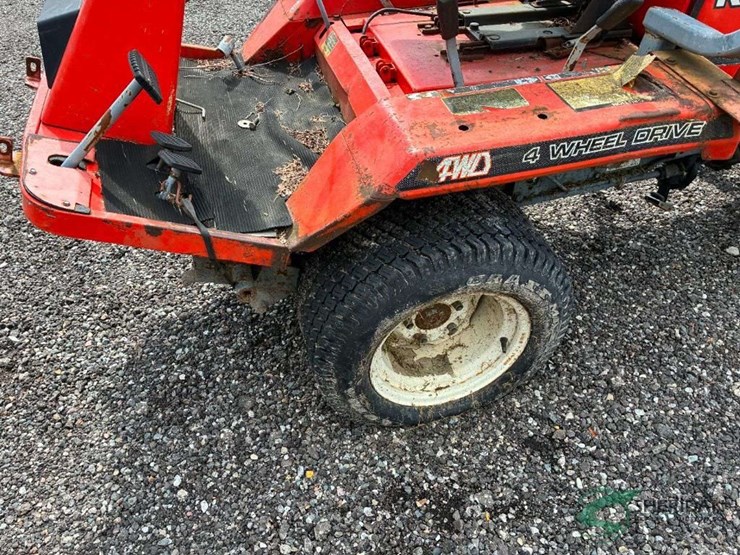 2001-kubota-f2100-image-2