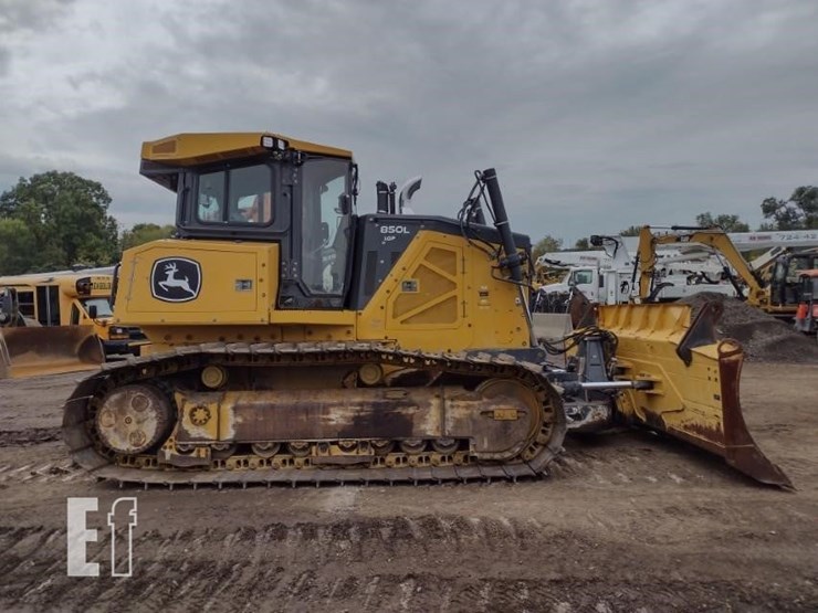 2020-deere-850l-lgp-image-3