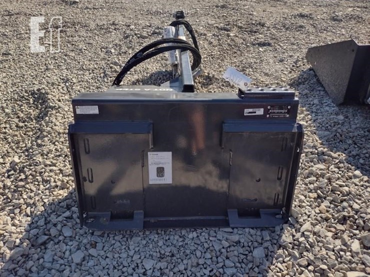 23-bobcat-lt113-trencher-image-2