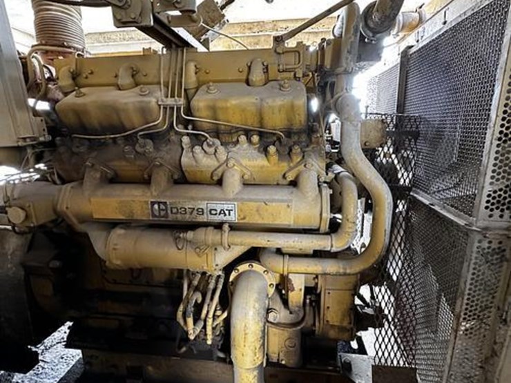caterpillar-d379-image-5
