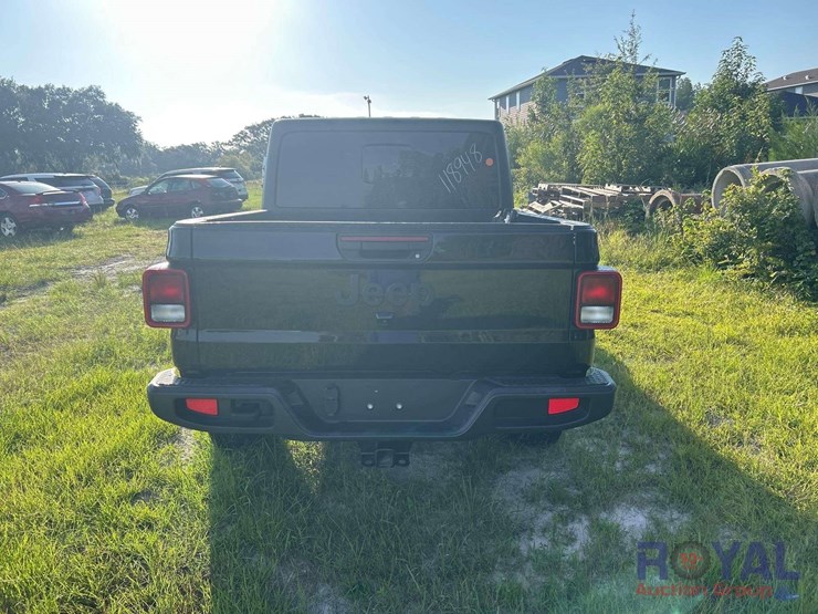 2023-jeep-gladiator-sport-4wd-sut-image-20
