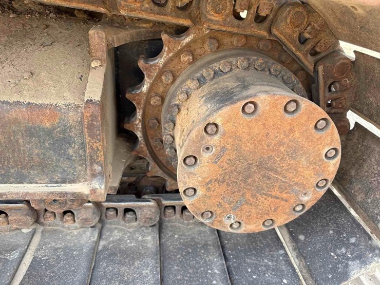 2015-deere-250g-lc-image-11