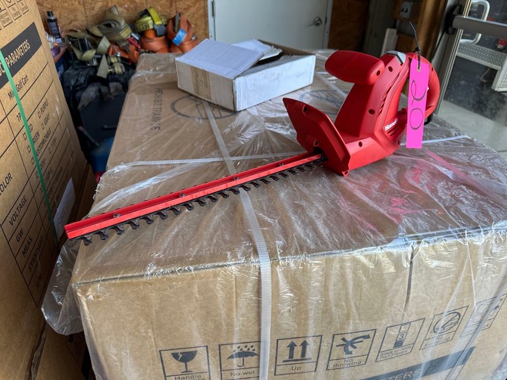 17"-homelite-electric-hedge-trimmer-image-1