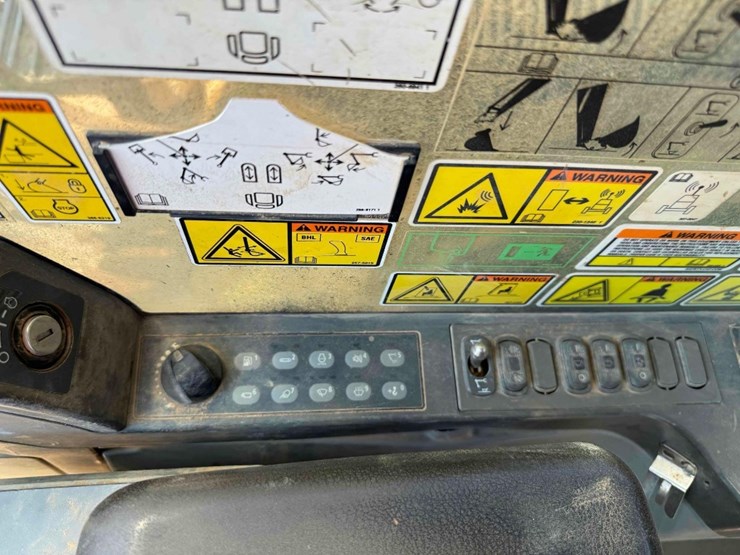 2014-caterpillar-336el-image-36