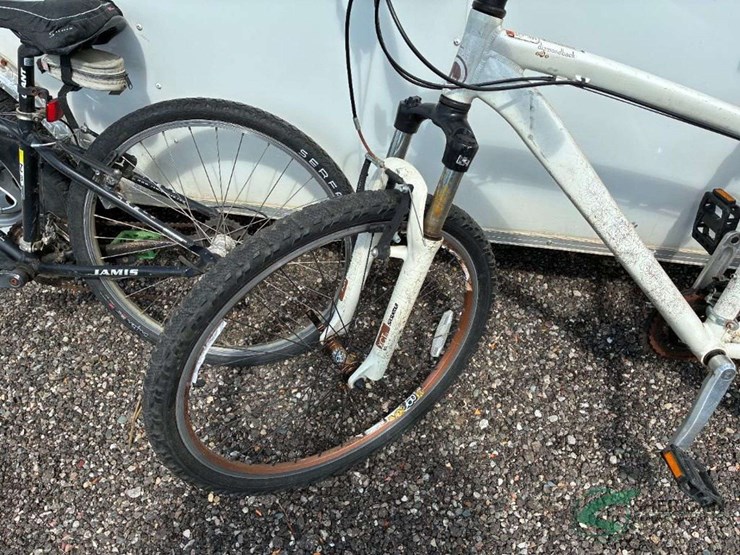 (2)-mountain-bikes-image-6