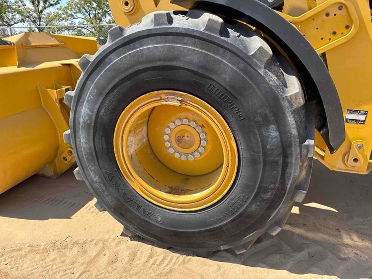 2019-caterpillar-926m-image-10
