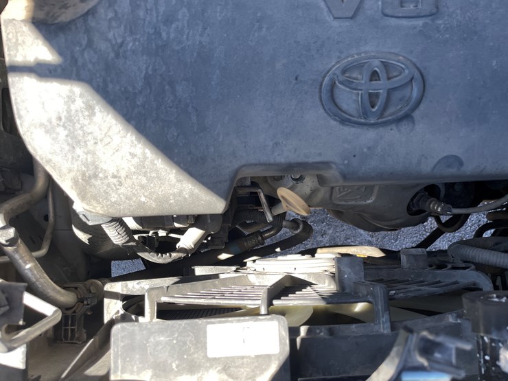 2016-toyota-highlander-image-66