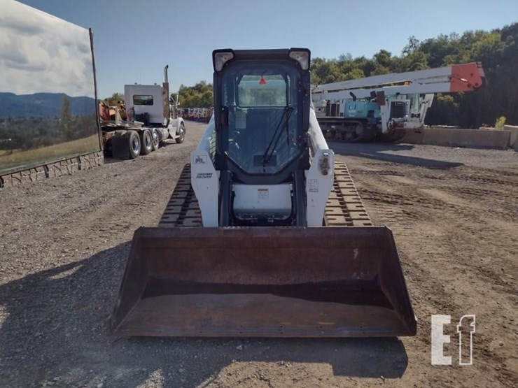 2022-bobcat-t870-image-2