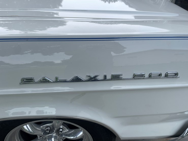 1965-ford-50-image-40